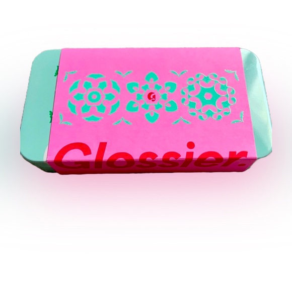 Glossier Special Edition The Eye Stars Kit Brand New- sold out!! - Picture 1 of 3